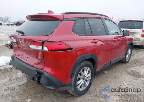 2022 Toyota Corolla Cross Le z USA, uszkodzony, nr VIN 7MUCAABG9NV036130